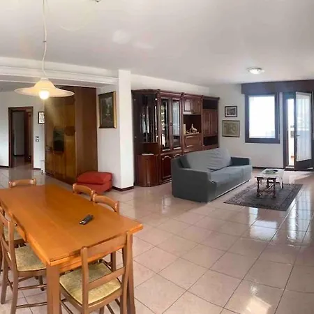 Casa Prealpi Lägenhet San Vendemiano